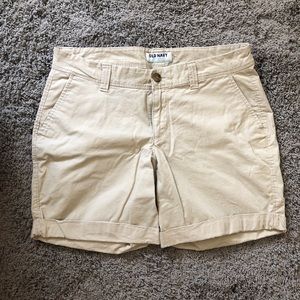 Cuffed old navy khaki shorts sz 6